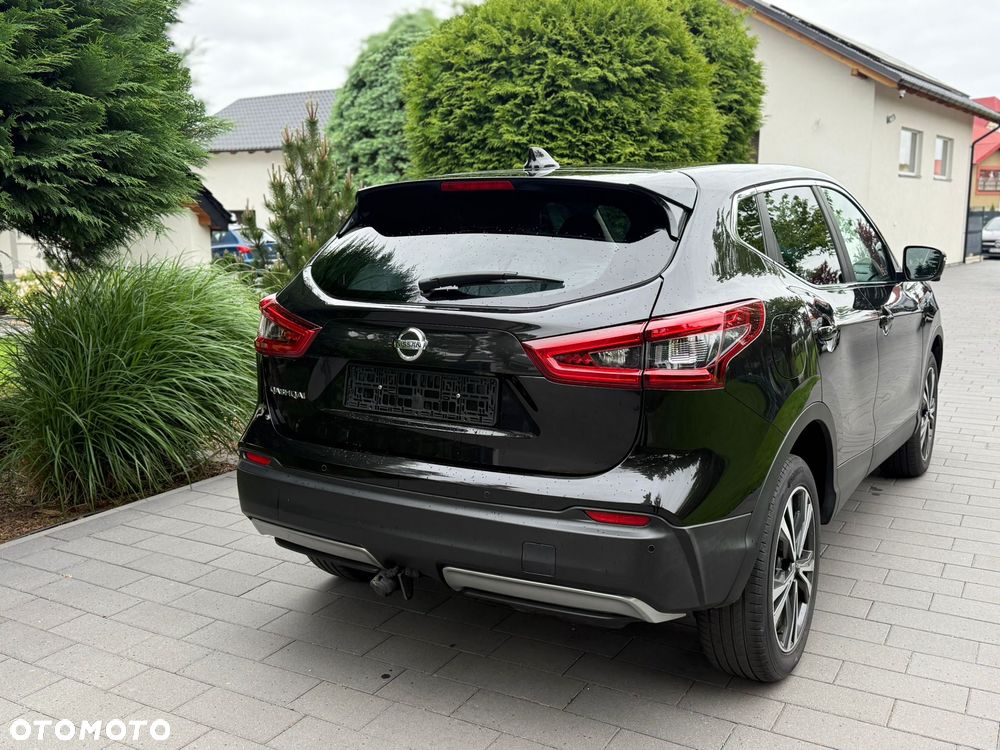 Nissan Qashqai 1.7 dCi 4x4 Tekna Xtronic - 6