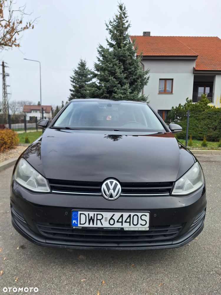 Volkswagen Golf - 6
