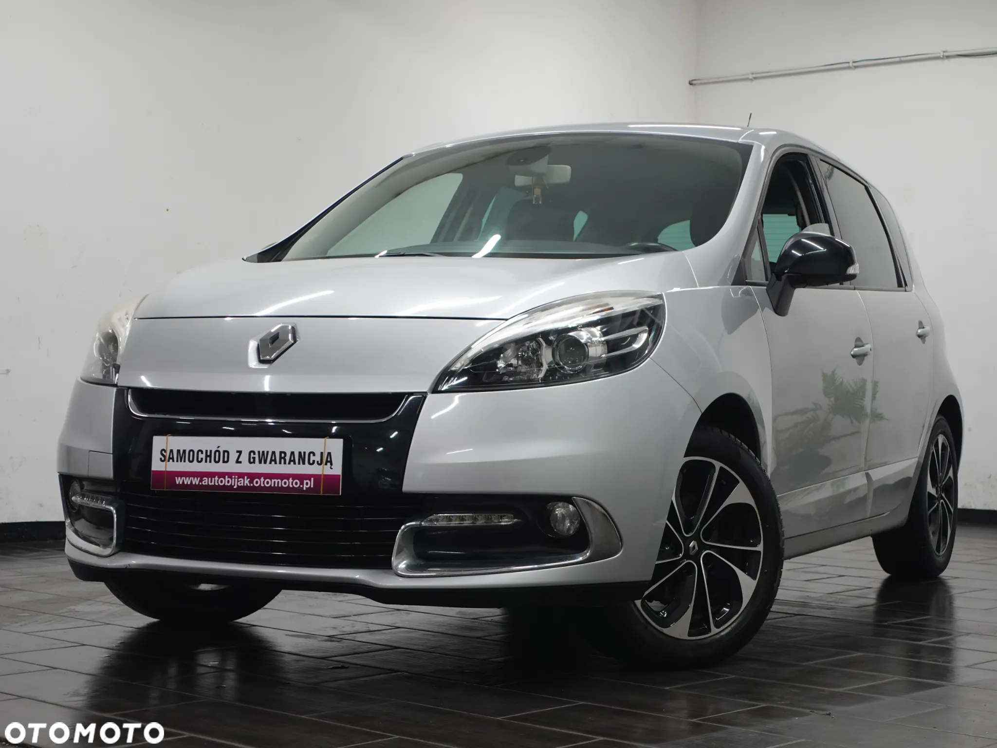 Renault Scenic ENERGY TCe 115 Bose Edition - 17