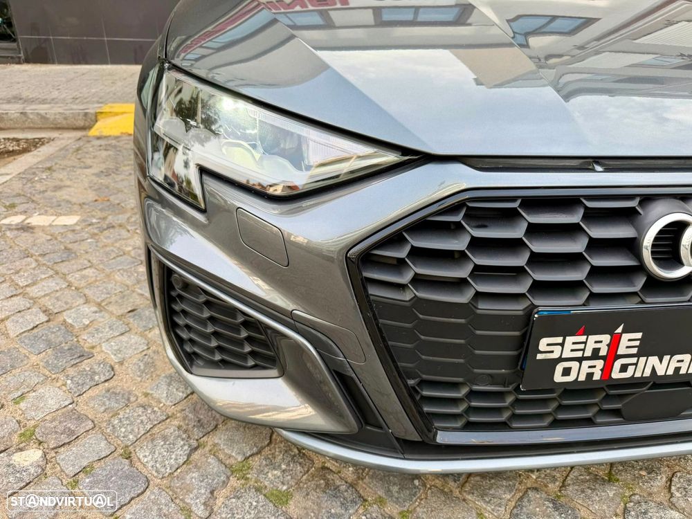 Audi A3 Limousine 30 TFSI S line S tronic — photo 4