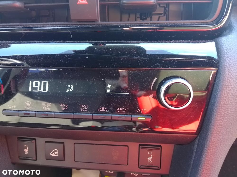 Toyota Yaris Cross Hybrid 1.5 Style AWD - 4