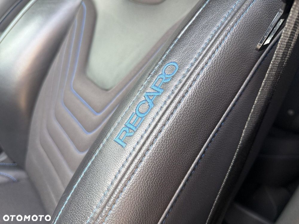 Ford Focus - 31