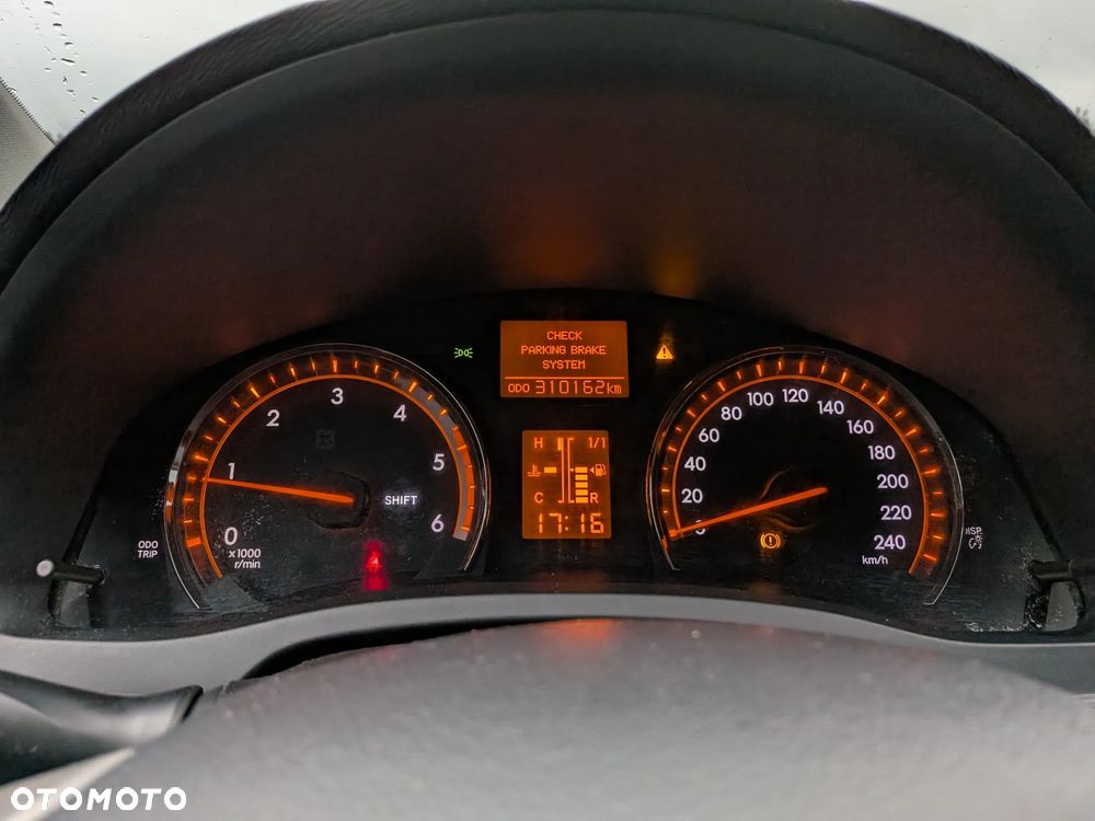 Toyota Avensis 2.2 D-CAT 2010 - 15