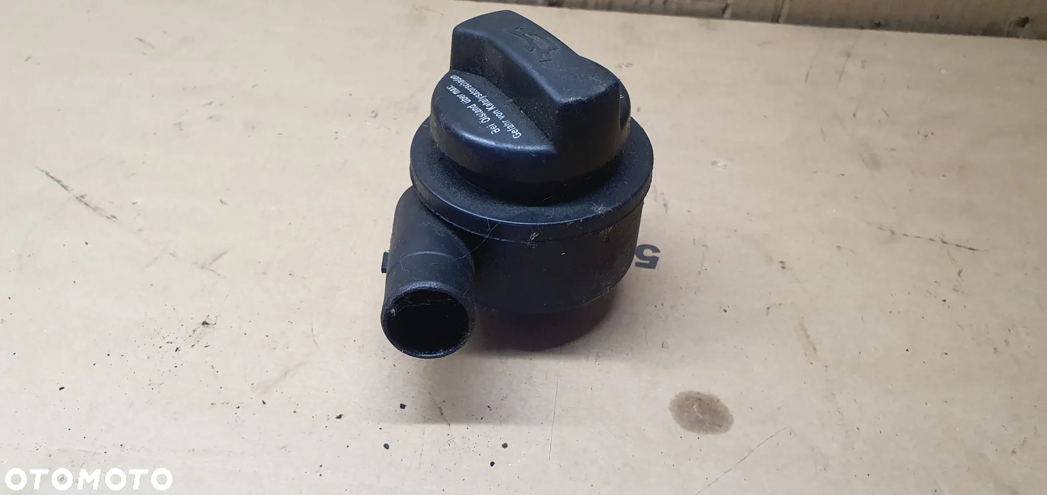 Wlew oleju korek zawór odmy VW Golf IV Bora 2.0 087097 - 3