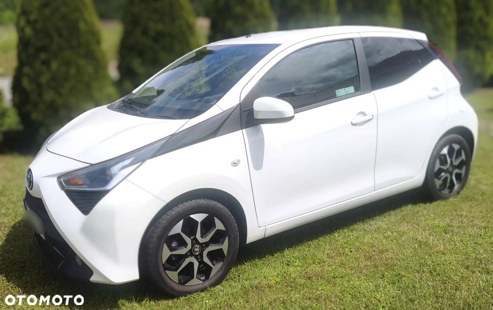 Toyota Aygo x-play - 2