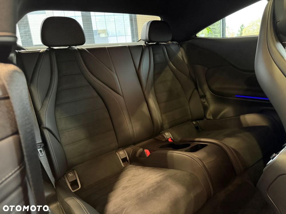 Mercedes-Benz CLE 180 9G-TRONIC Edition AMG Line - 22