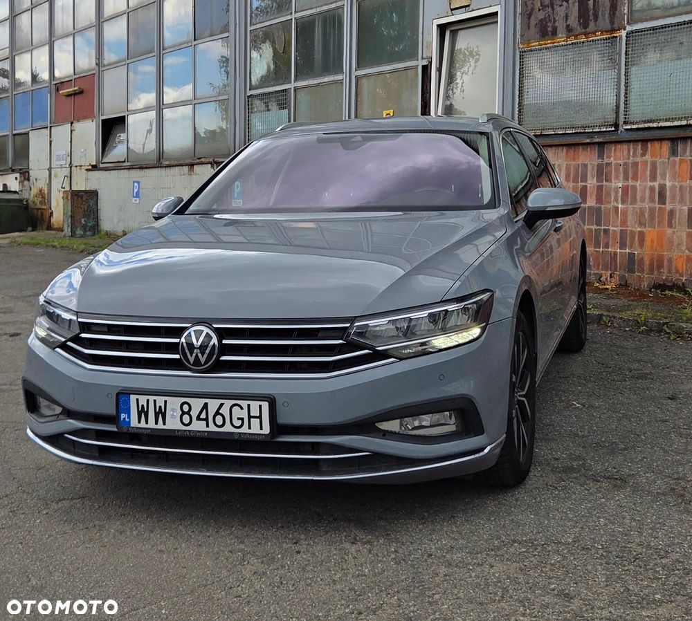 Volkswagen Passat 2.0 TDI Elegance DSG - 9