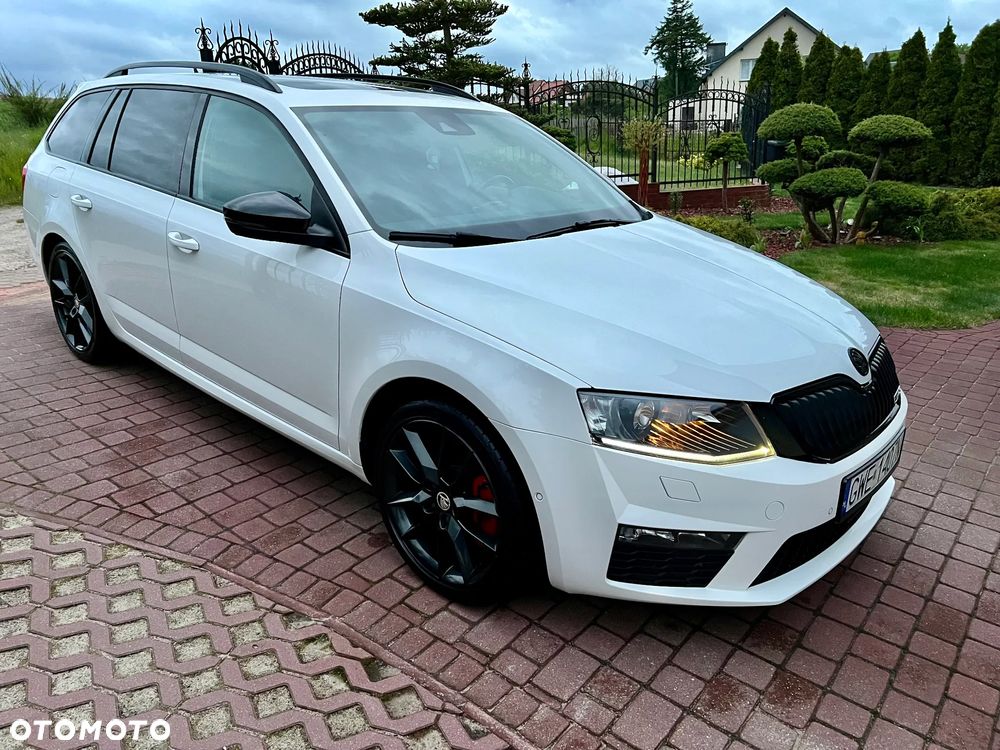 Skoda Octavia 2.0 TDI DSG RS - 1