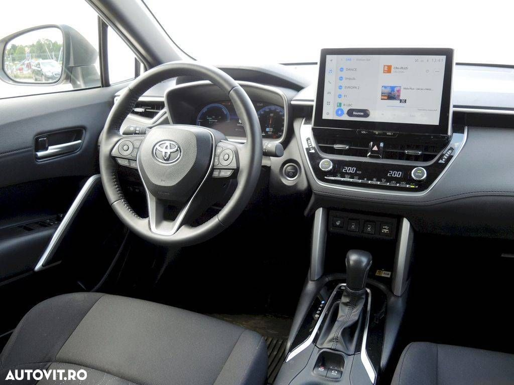 Toyota Corolla - 5