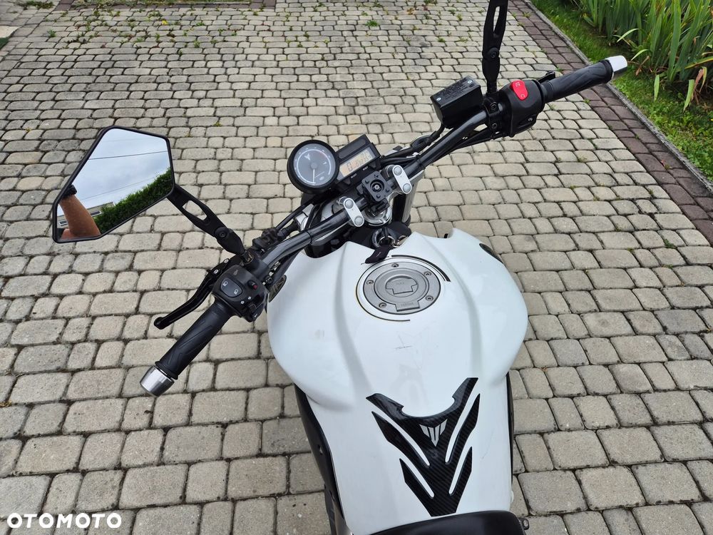 Yamaha MT - 6