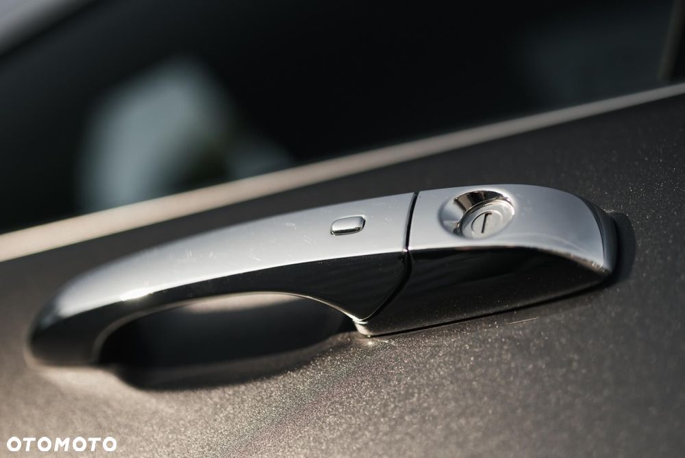 Jeep Grand Cherokee - 39