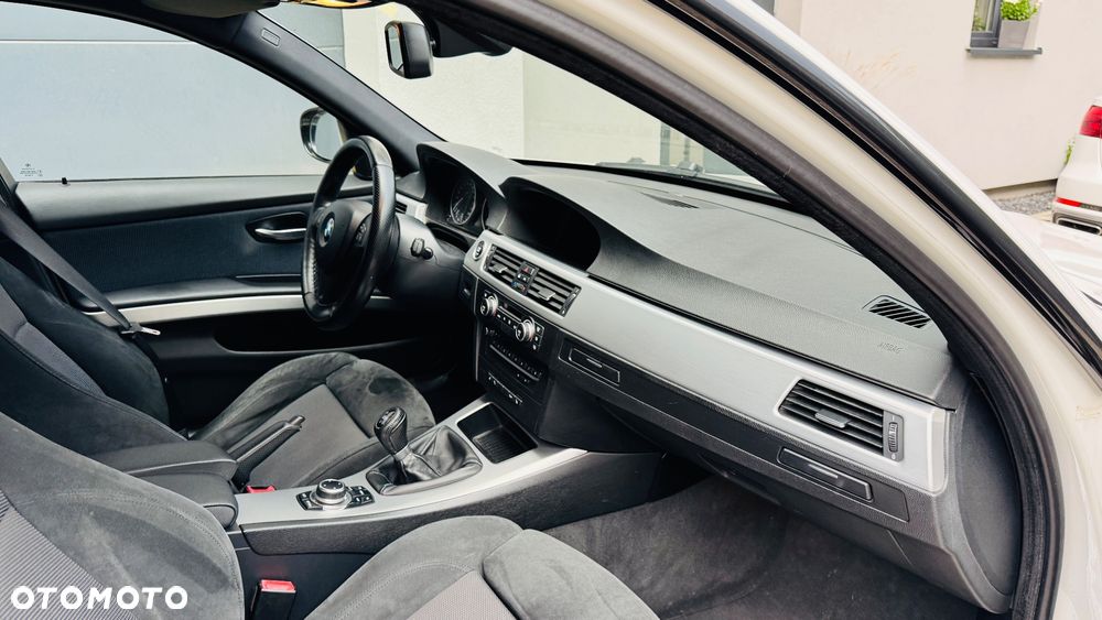 BMW Seria 3 320d - 14