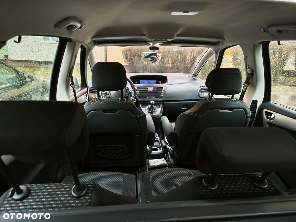 Citroën C4 Picasso 1.8i X - 22