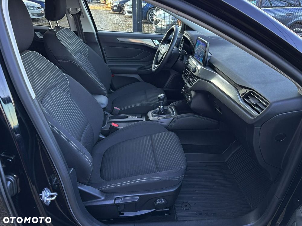 Ford Focus - 31