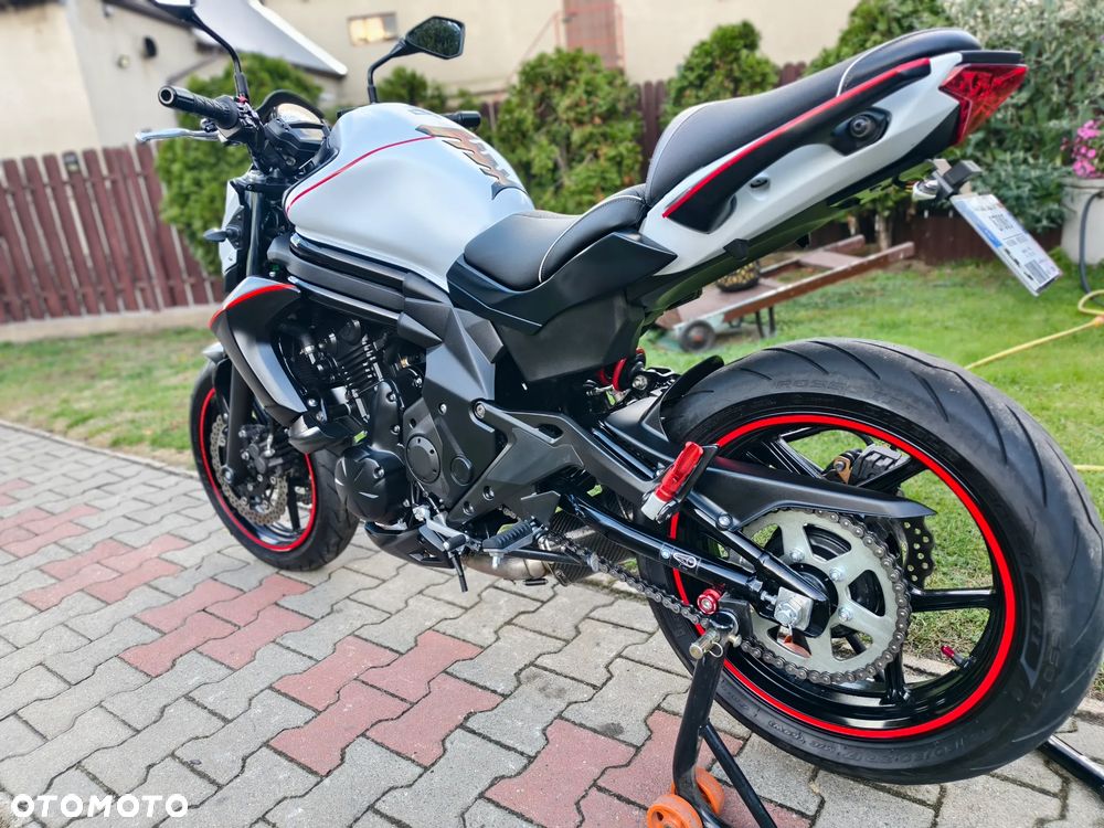 Kawasaki ER - 22
