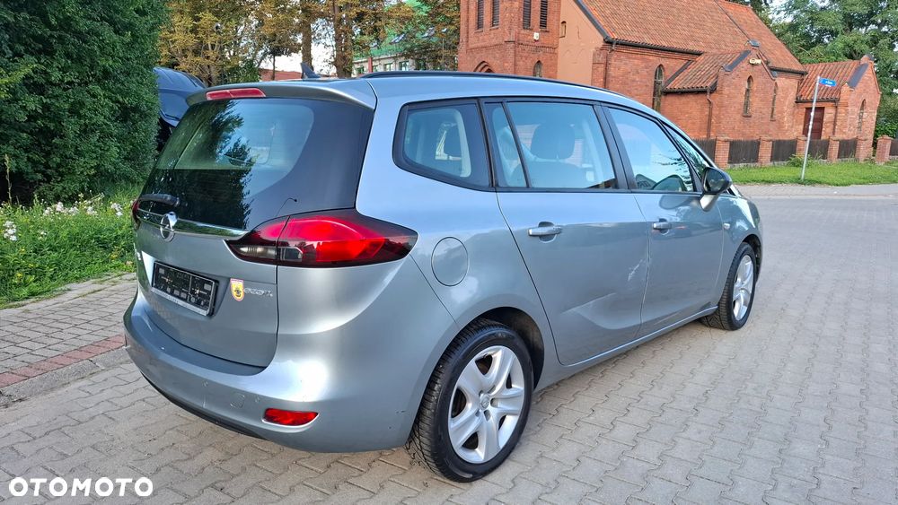 Opel Zafira - 4