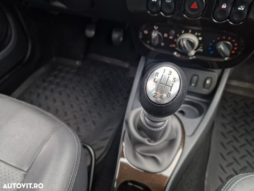 Dacia Duster 1.5 dCi 4x4 Prestige - 7