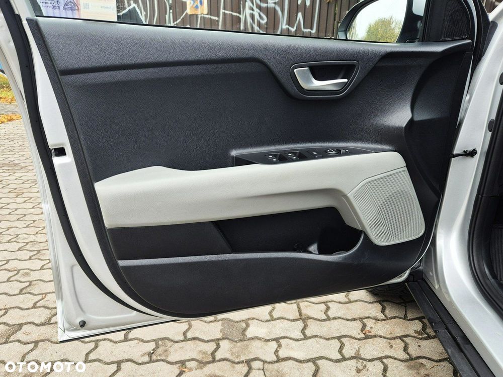 Kia Stonic 1.0 T-GDI L - 14