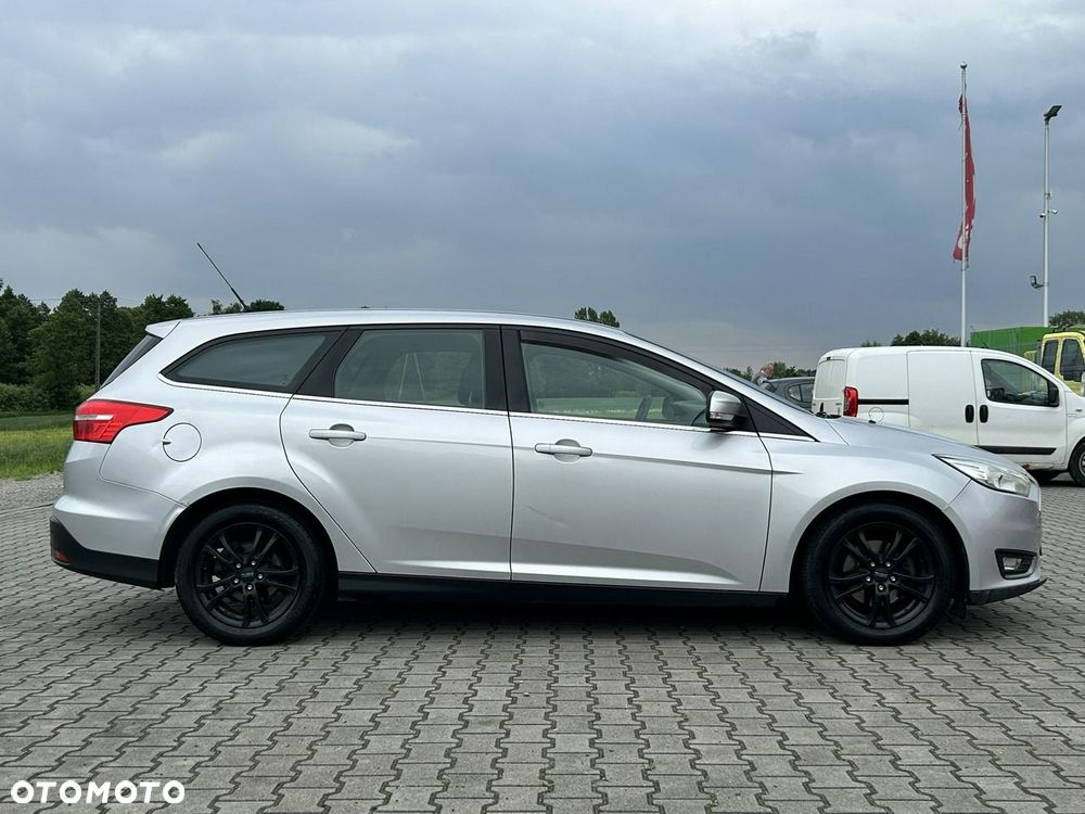 Ford Focus - 8