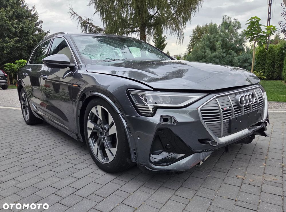 Audi e-tron 50 Quattro S Line - 6