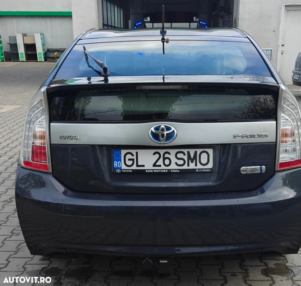Toyota Prius - 3