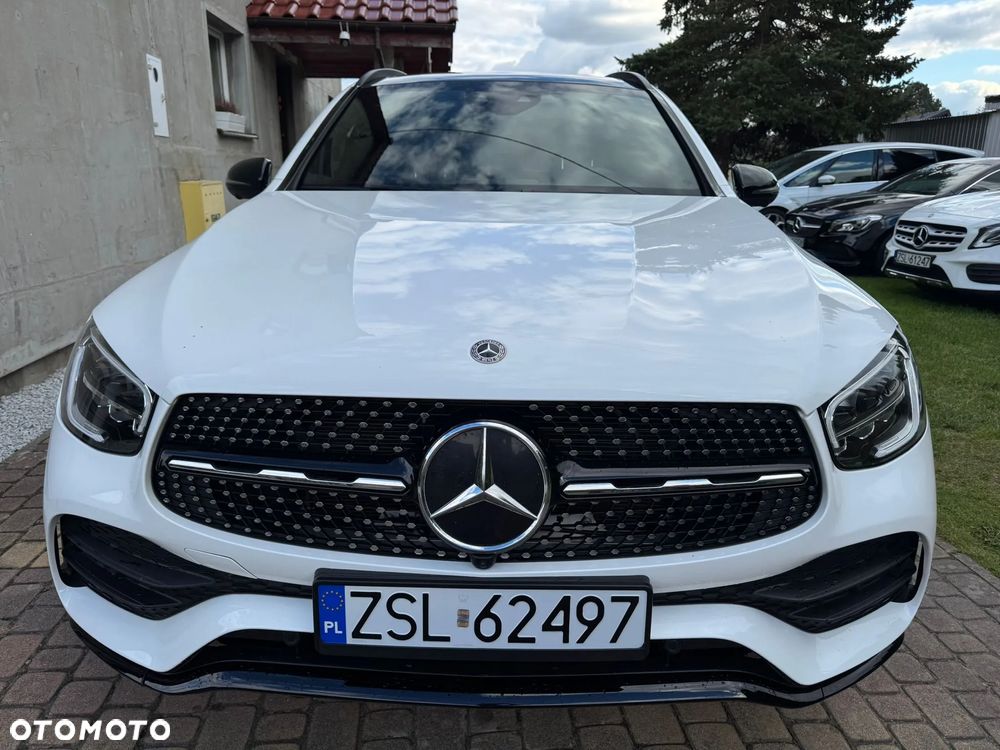 Mercedes-Benz GLC 300 4Matic 9G-TRONIC Edition AMG Line - 2