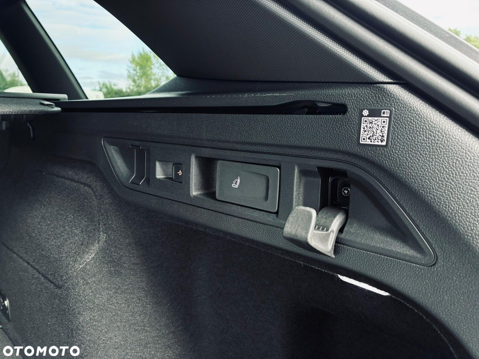 Volkswagen Passat - 34