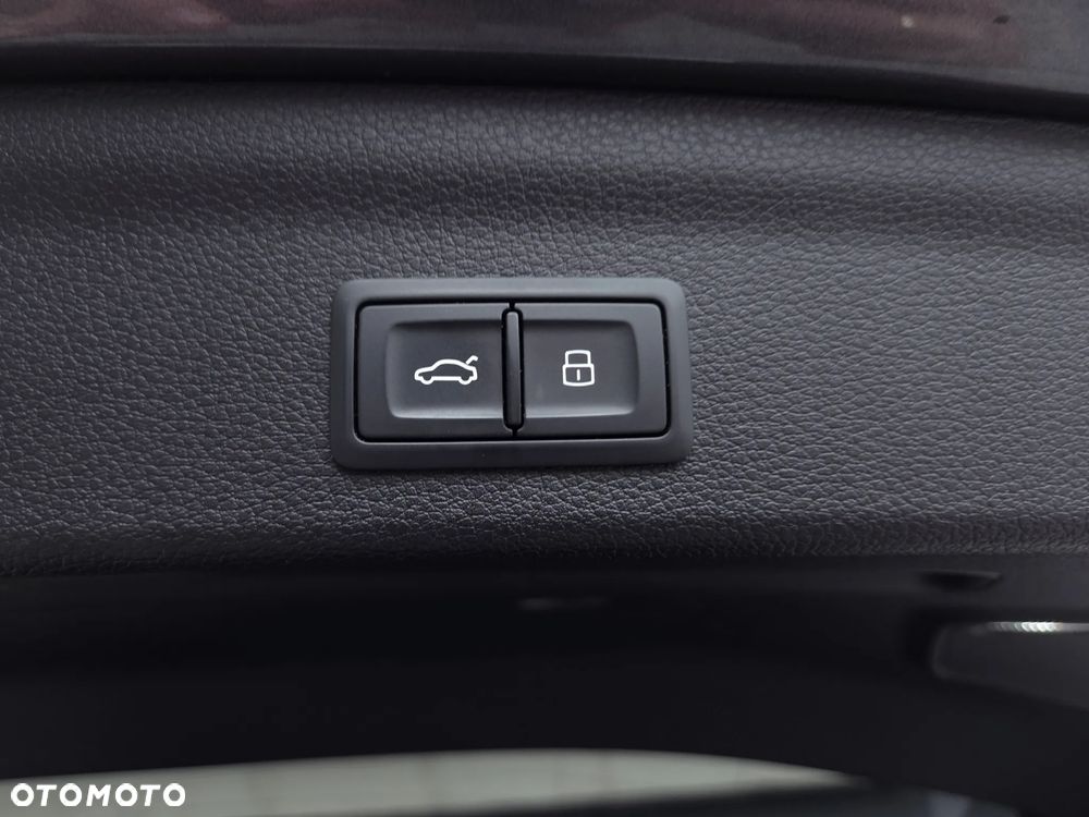 Audi Q3 40 TFSI Quattro S tronic S line - 40