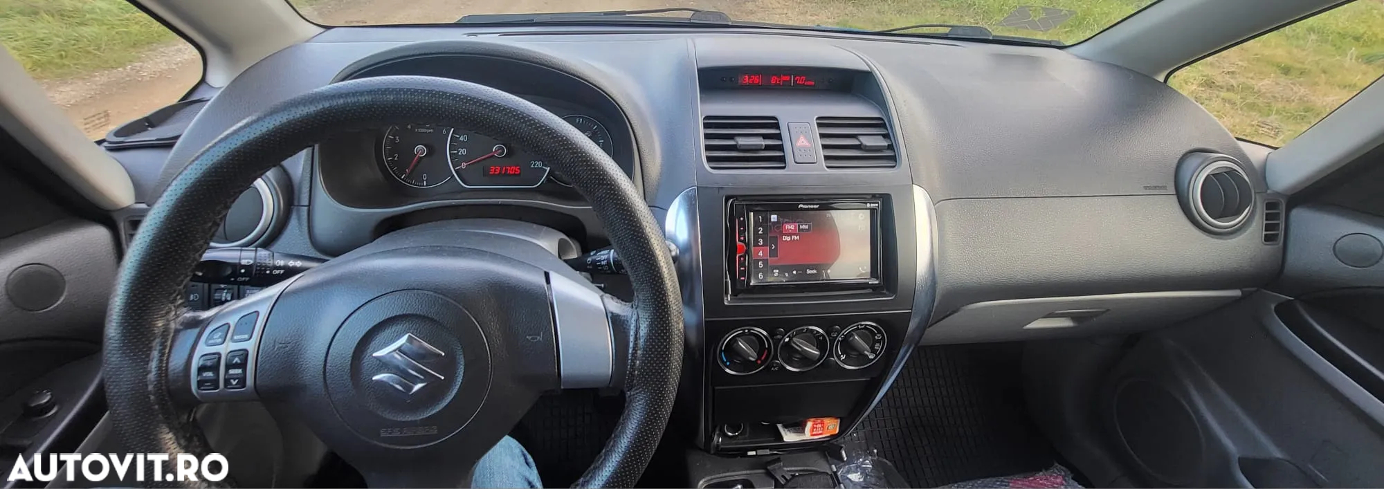 Suzuki SX4 - 11