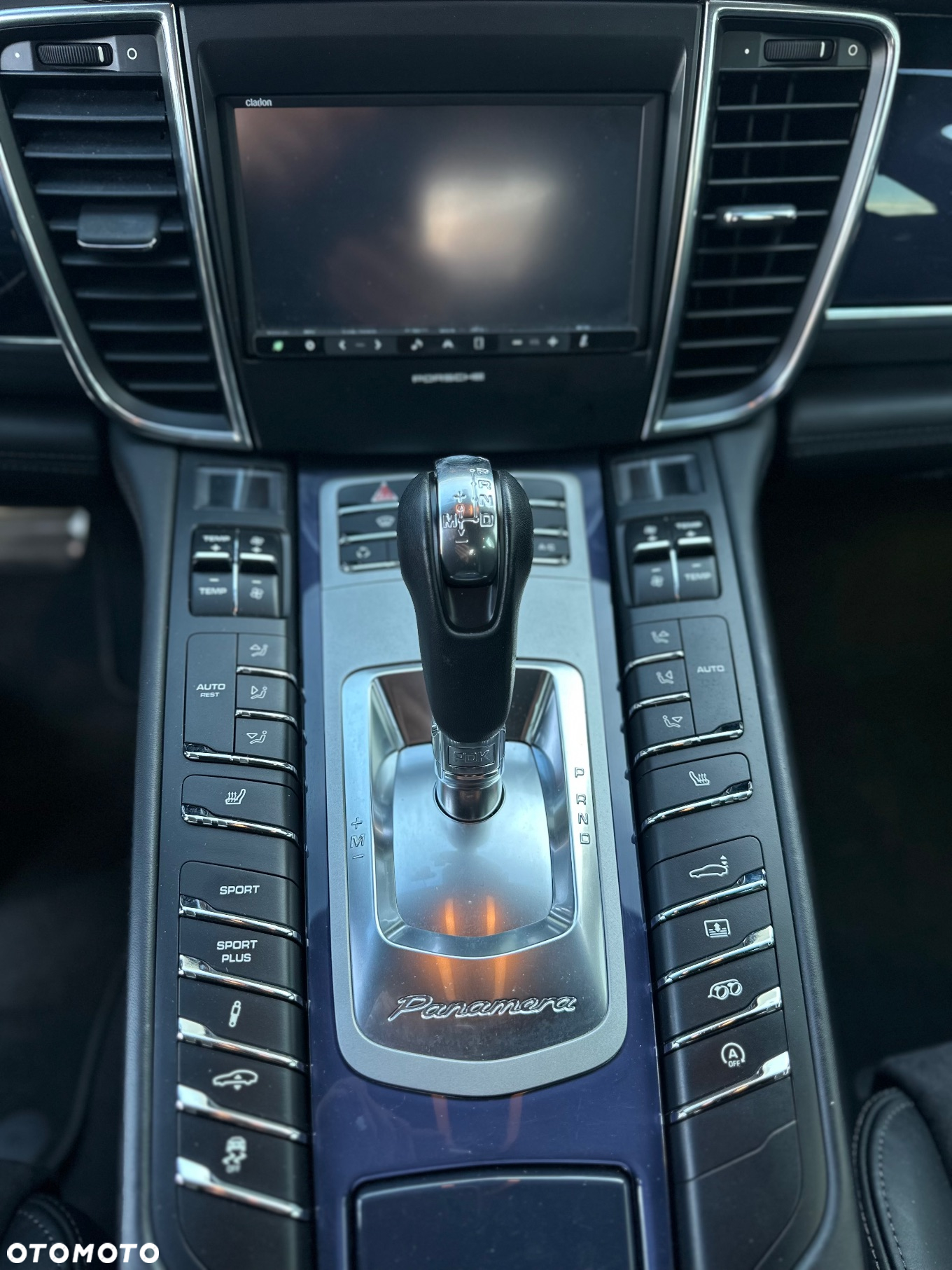 Porsche Panamera GTS PDK - 18