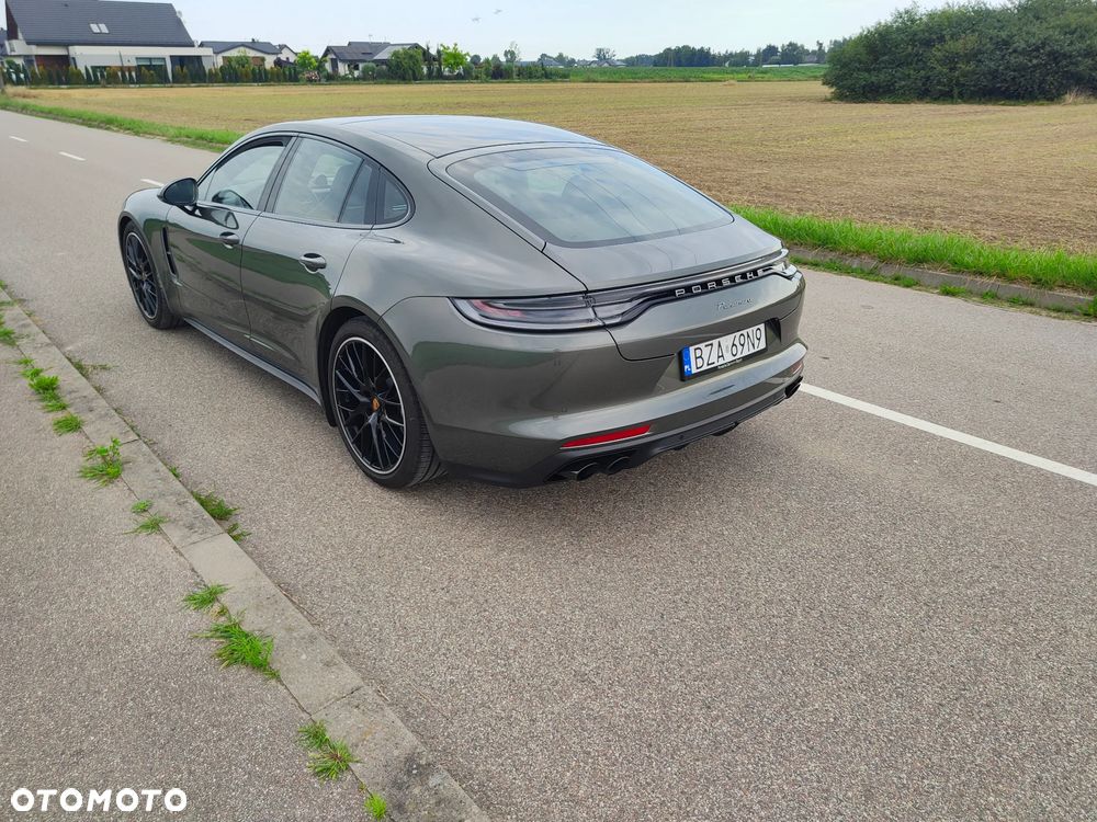 Porsche Panamera 4 Platinum Edition - 27