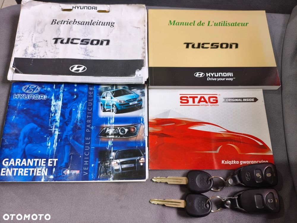 Hyundai Tucson 2.0 Comfort 2WD - 24