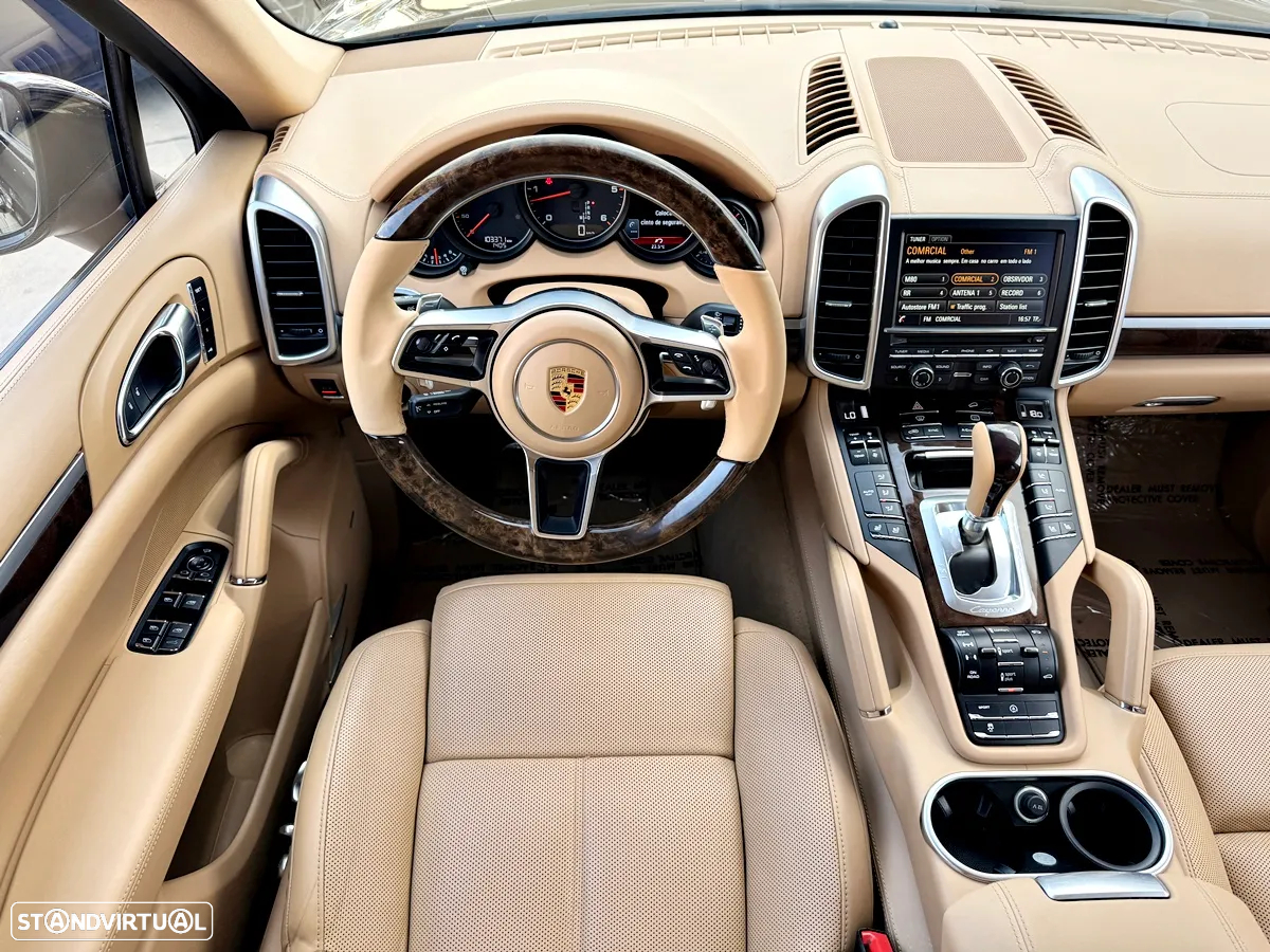Porsche Cayenne Platinum Edition - 10