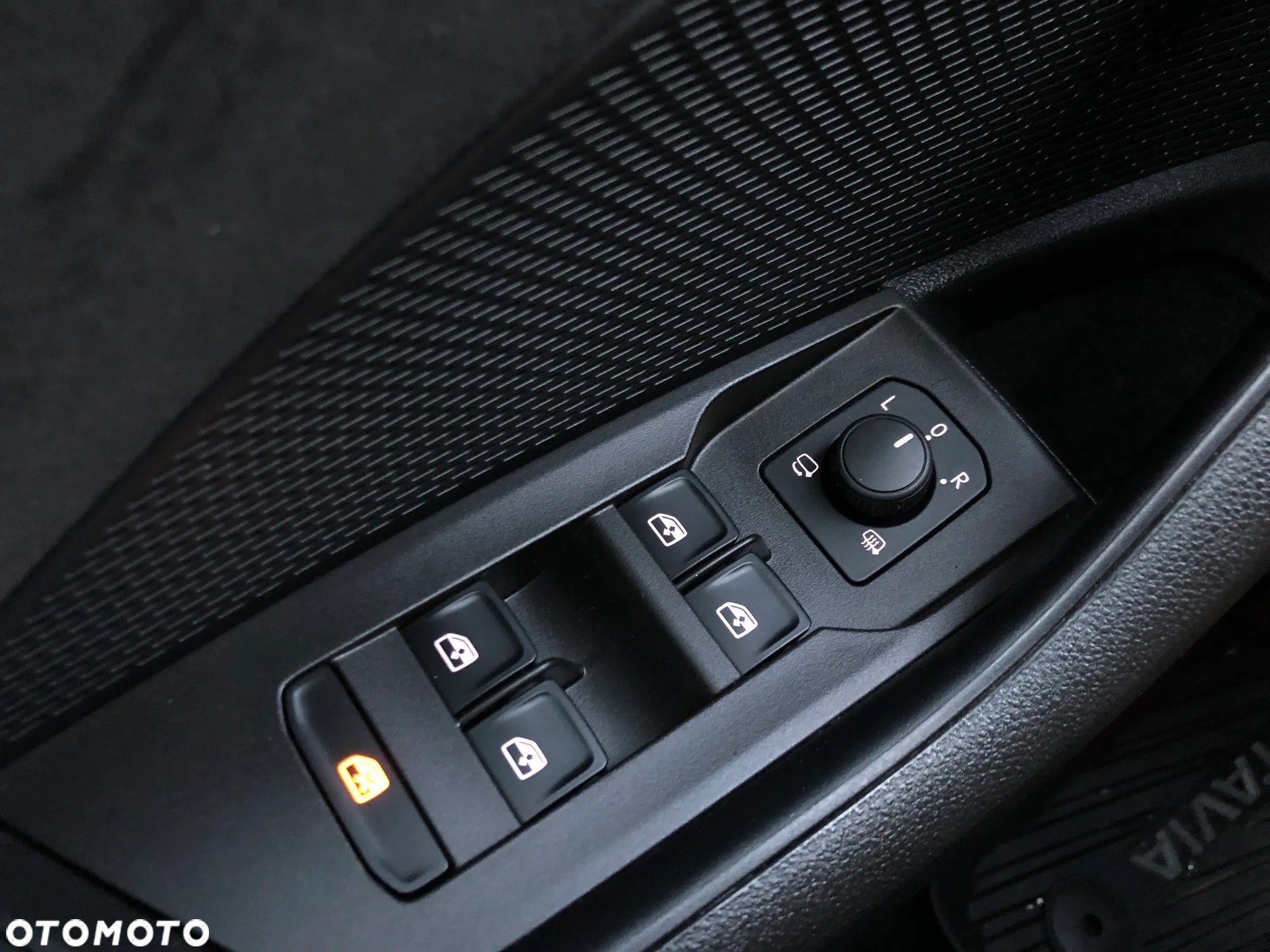 Skoda Octavia 2.0 TDI DSG RS - 31