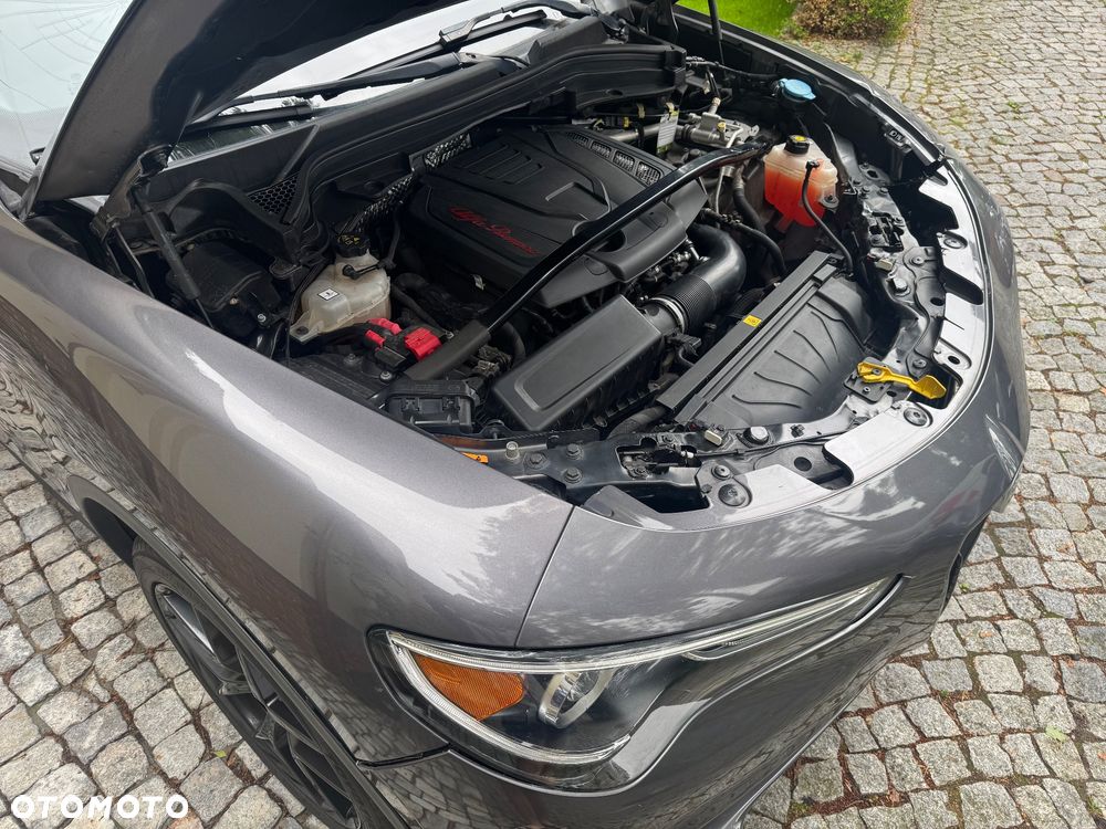 Alfa Romeo Stelvio 2.0 Turbo Veloce TI Q4 - 24
