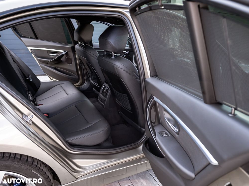 BMW Seria 3 330e iPerformance Sport Line - 28