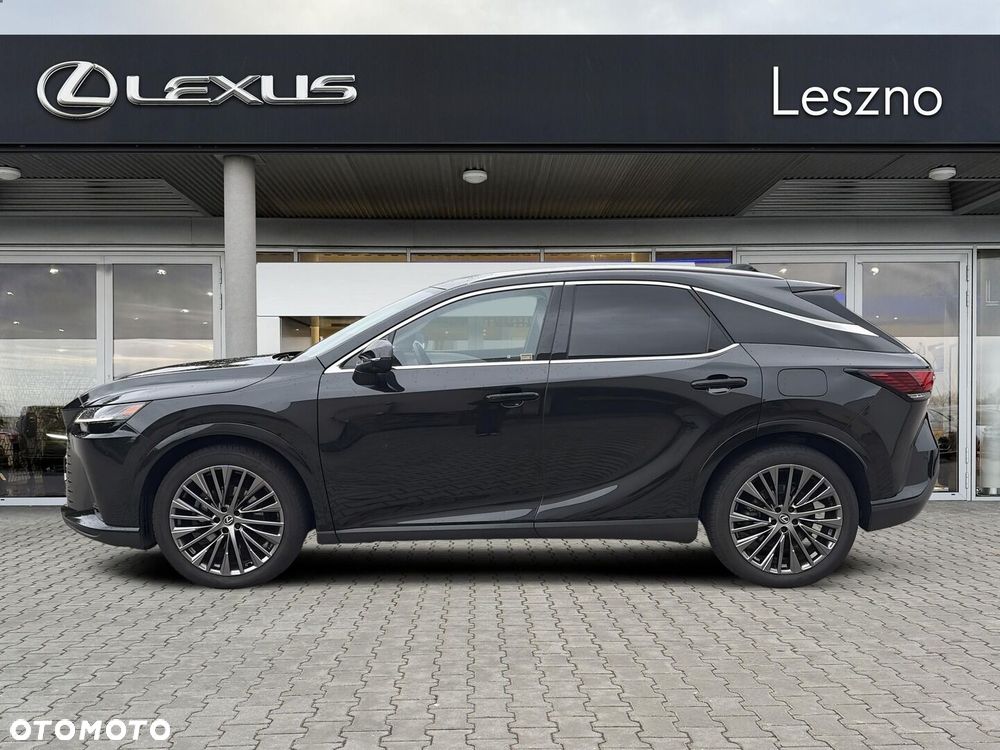 Lexus RX 450h+ Omotenashi - 10
