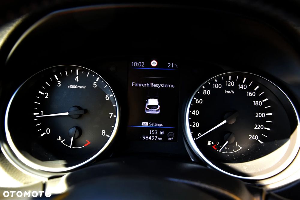 Nissan Qashqai 1.3 DIG-T Tekna - 36