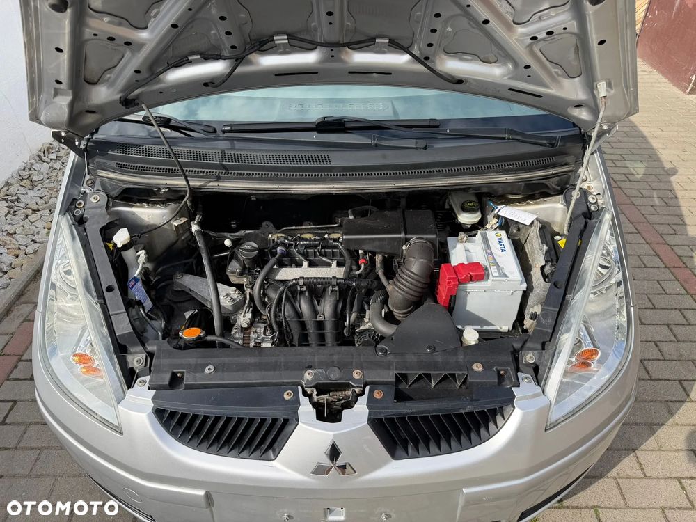 Mitsubishi Colt 1.1 Inform - 16