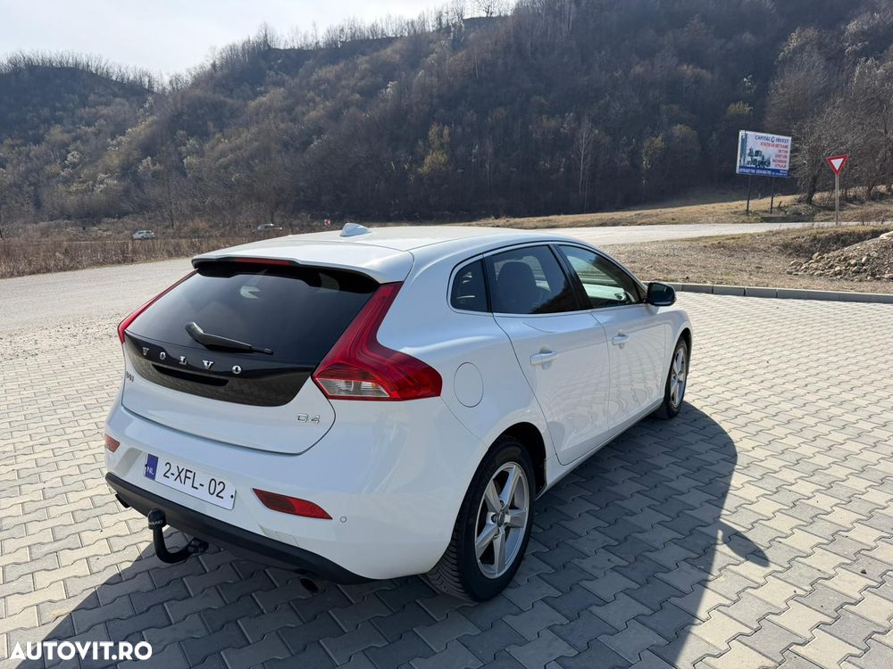 Volvo V40 D4 VEA Momentum - 4