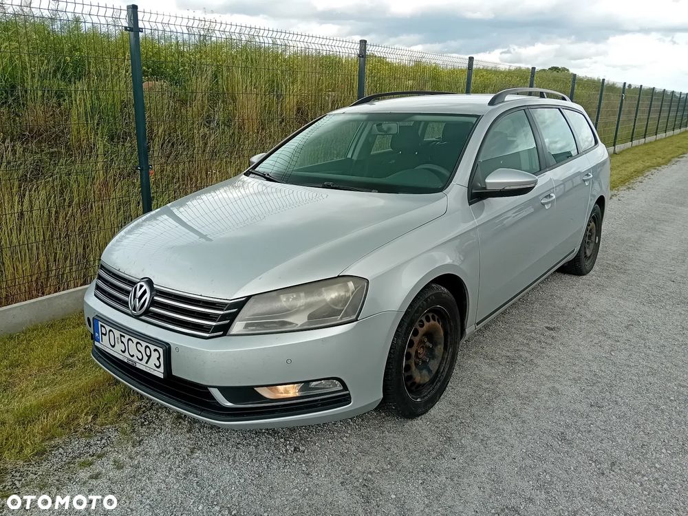 Volkswagen Passat 2.0 TDI Trendline DSG - 14