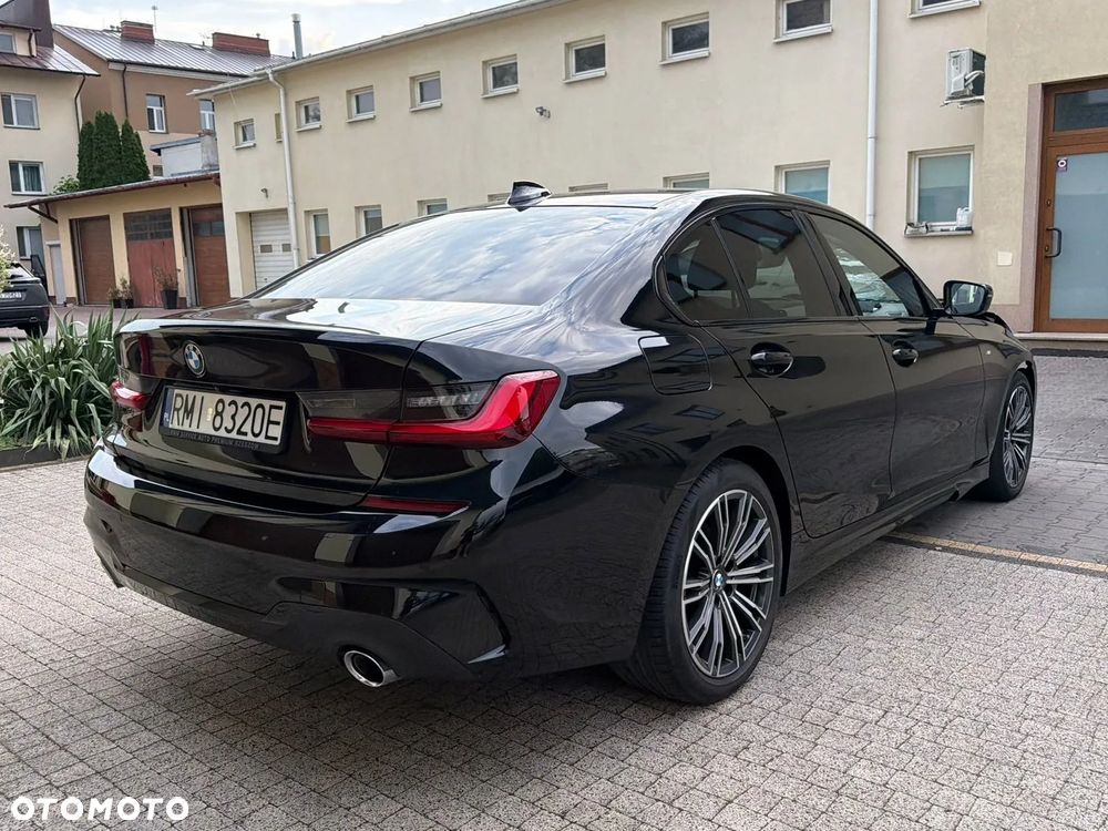 BMW Seria 3 320d xDrive mHEV M Sport - 4