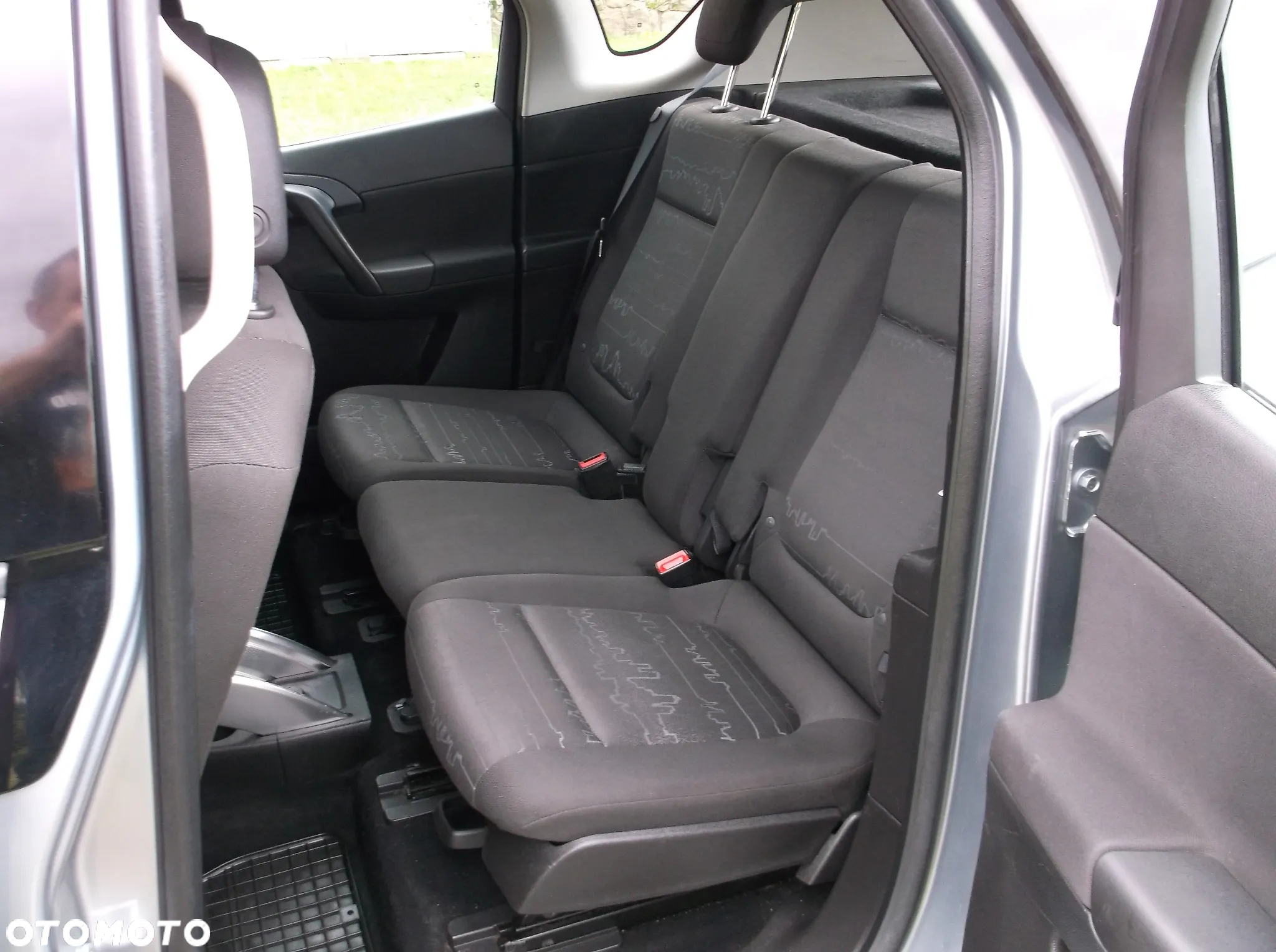 Opel Meriva 1.4 T Essentia S&S - 8