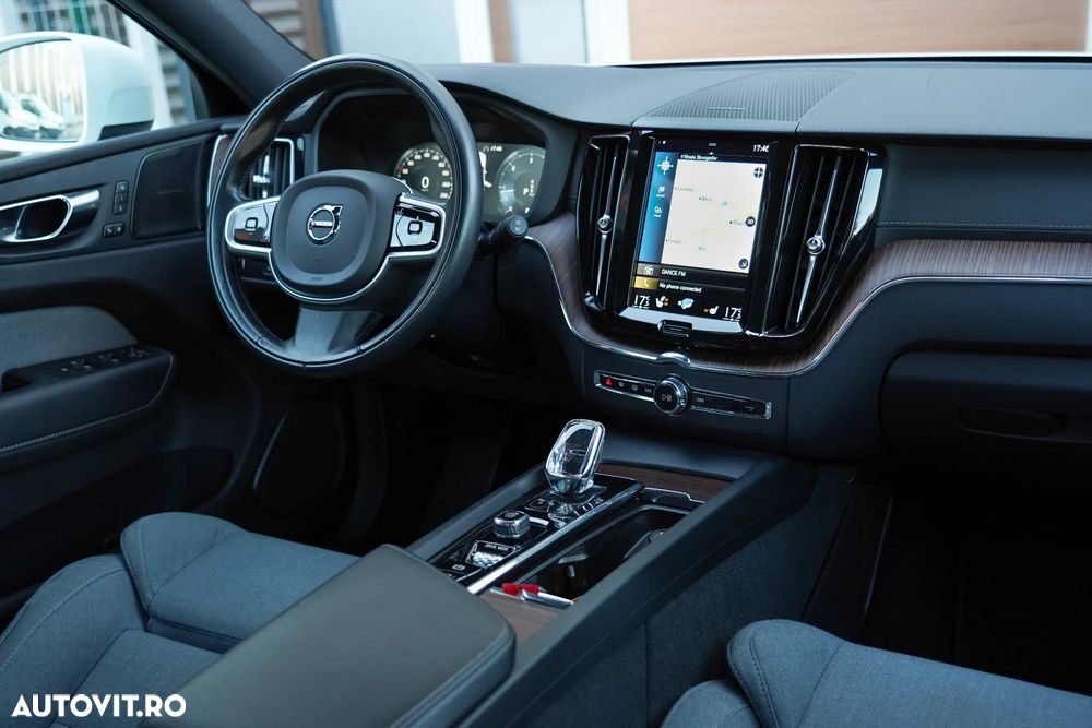 Volvo XC 60 B4 D AWD Ultimate Bright - 15