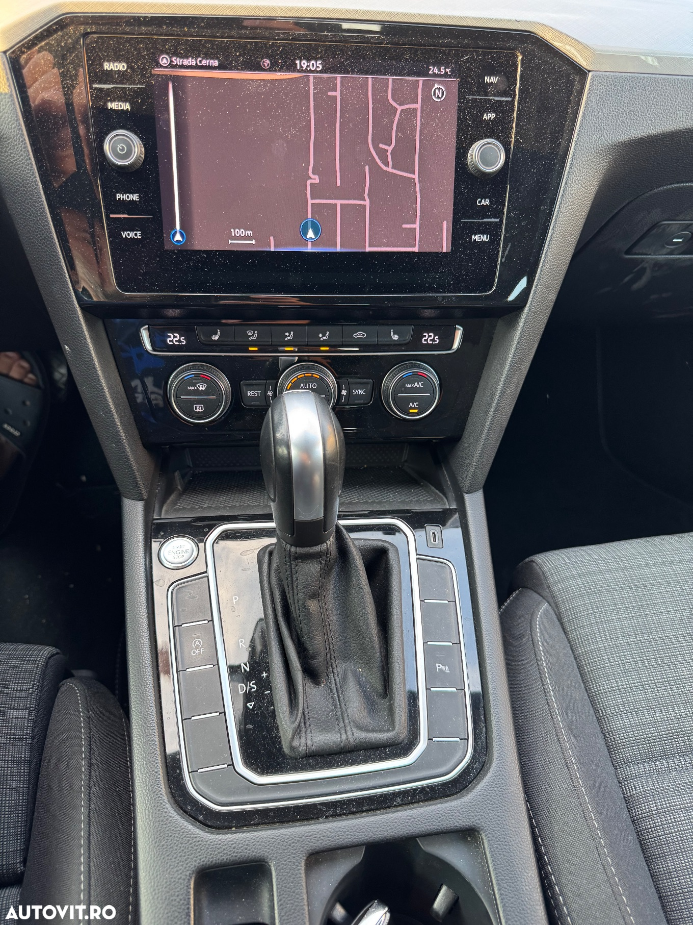 Volkswagen Passat Variant 2.0 TDI DSG Comfortline - 9