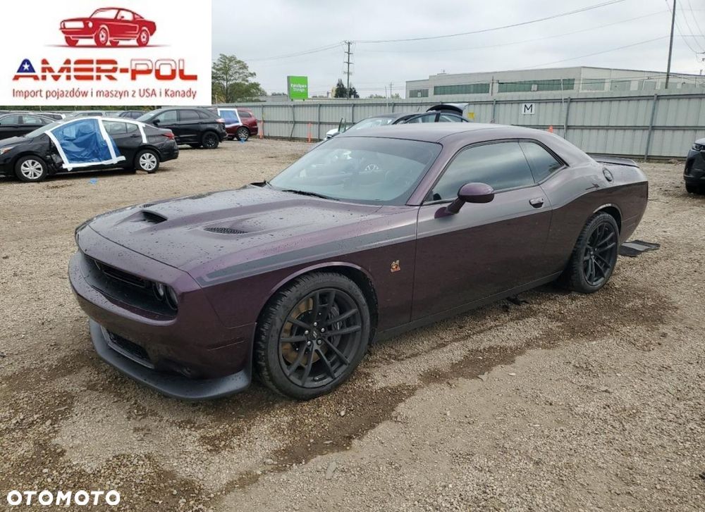 Dodge Challenger - 1