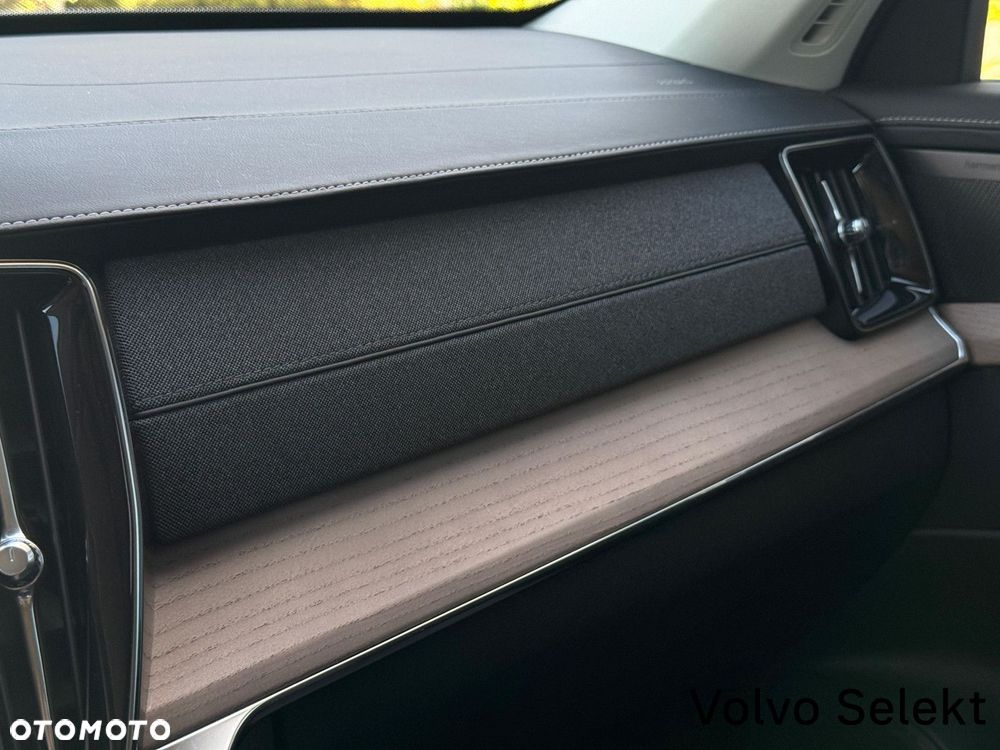 Volvo XC 90 - 41