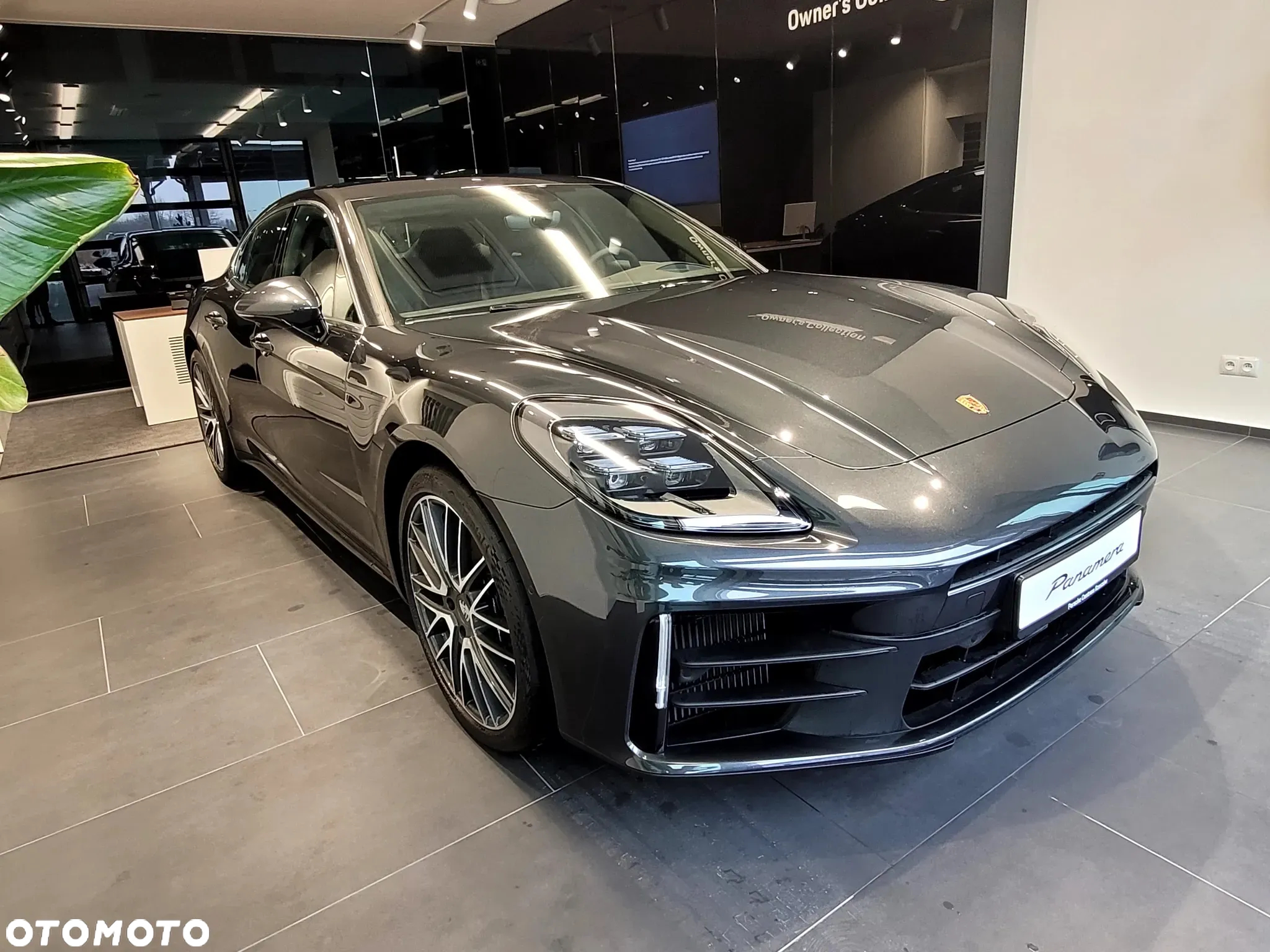 Porsche Panamera 4 - 3