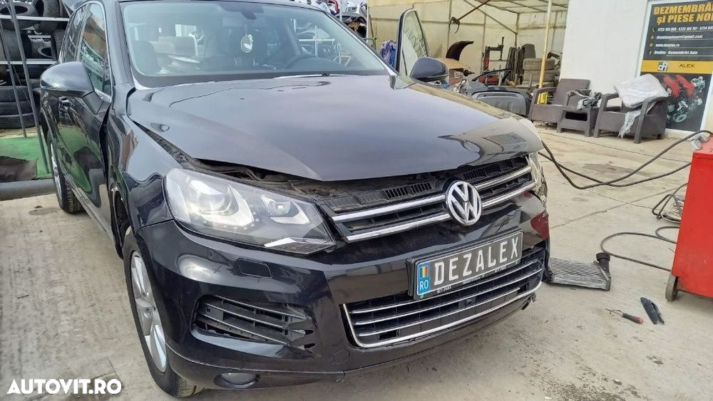 Dezmembrari Volkswagen Touareg 7P 2012 176kw 240cp CASA 3.0 tdi - 3