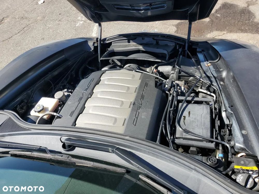 Chevrolet Corvette - 10